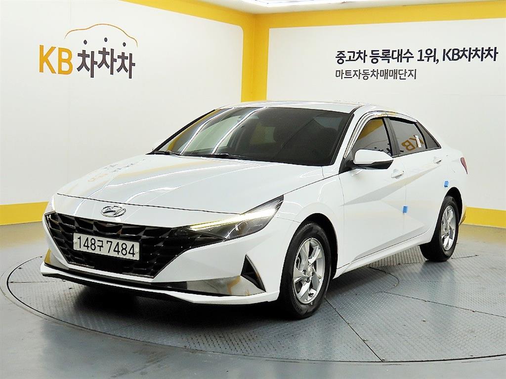 HYUNDAI Avante - Vista 2