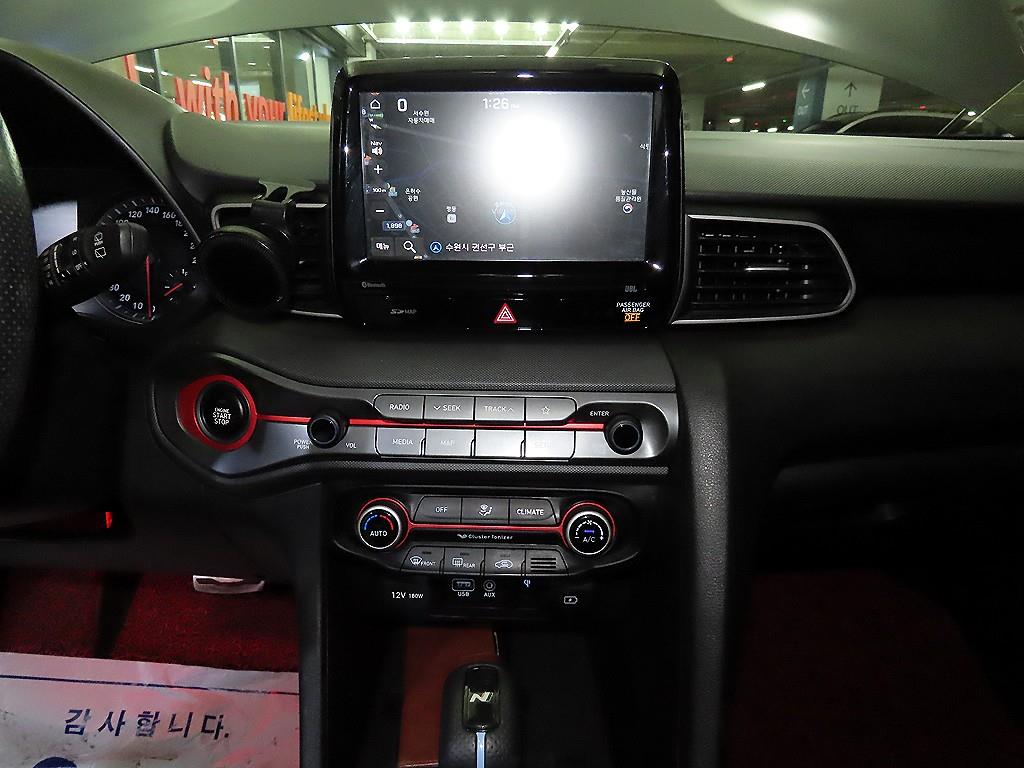 HYUNDAI Veloster - Vista 11