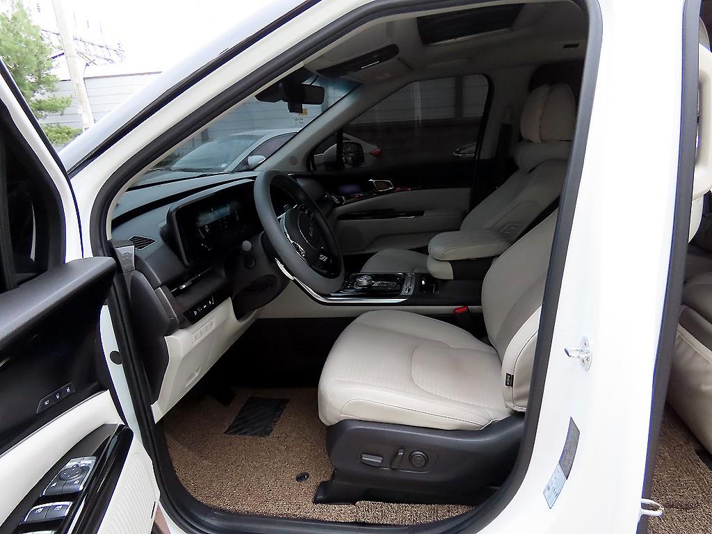 KIA Carnival - Vista 5