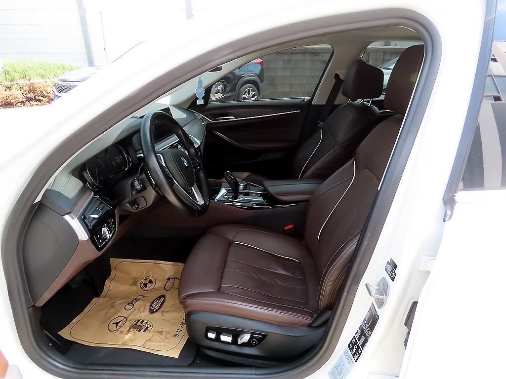 BMW 5 Series - Vista 5