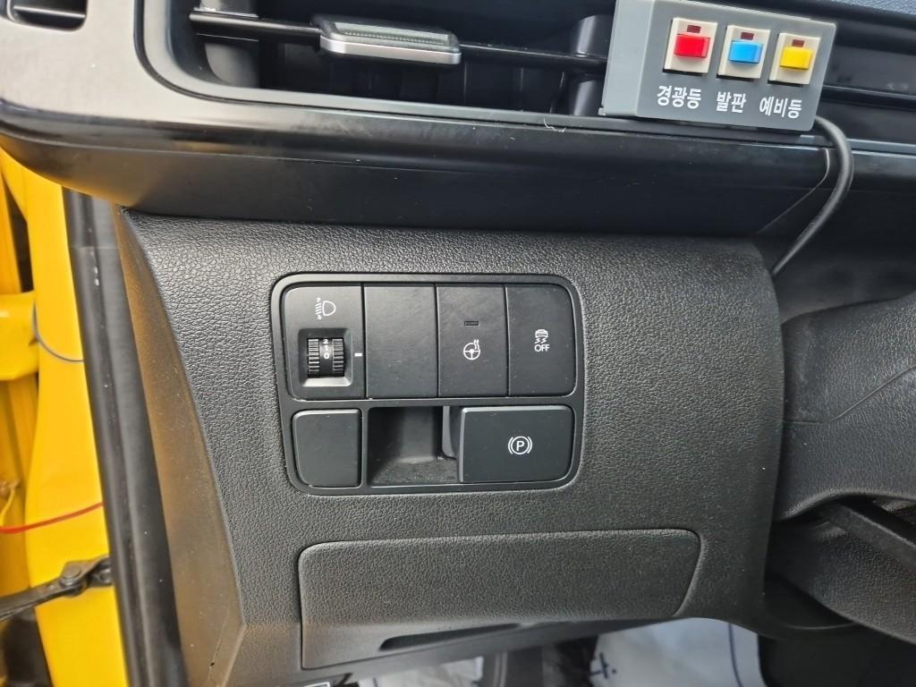 HYUNDAI Staria - Vista 9