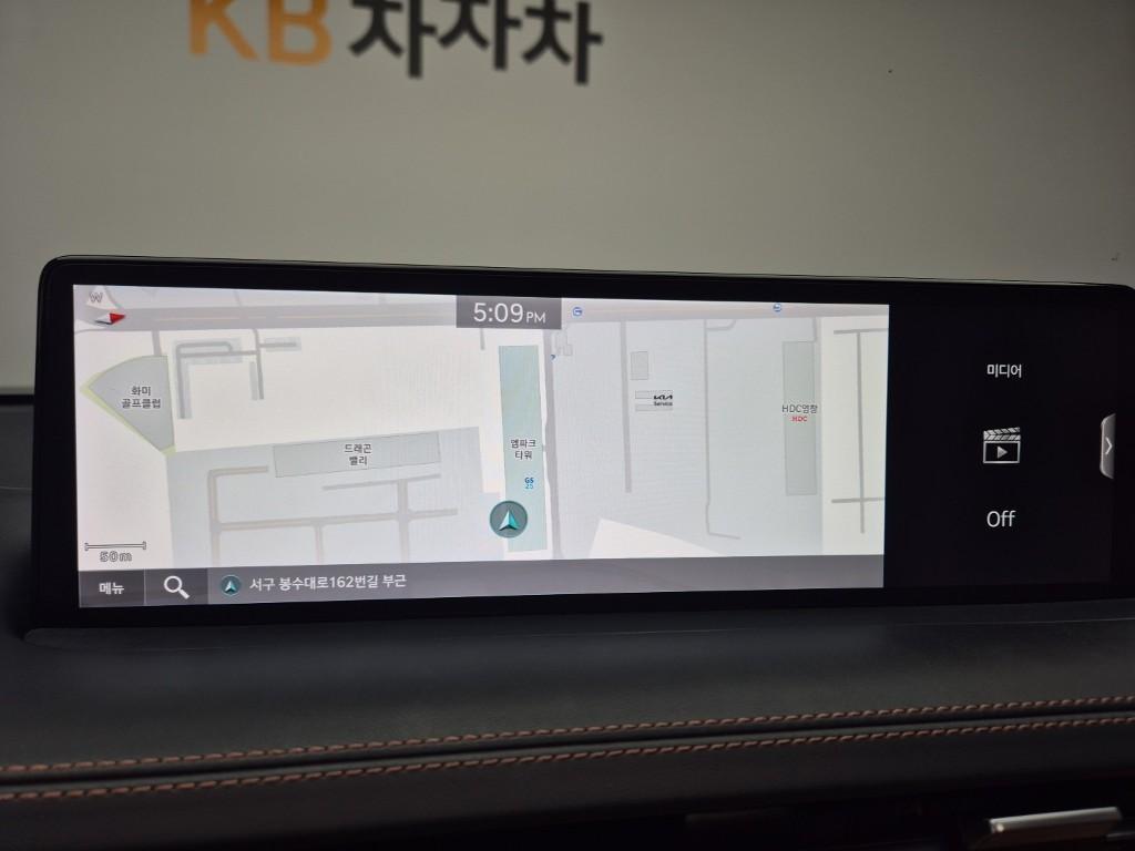 Genesis GV70 2021 Blanco - Importación desde Corea - HF Imports Iquique - Foto 14