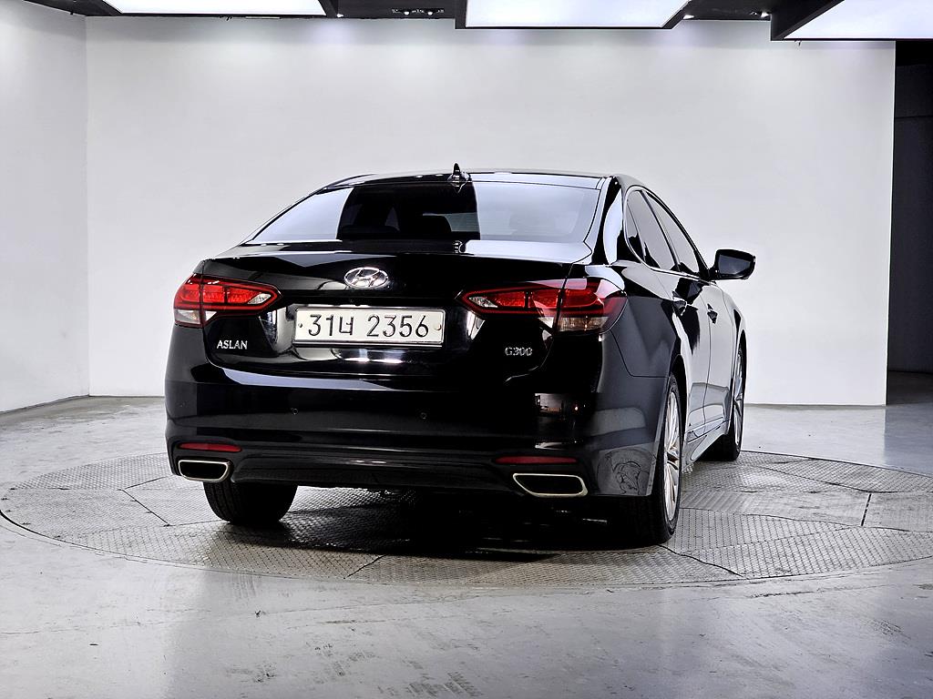 HYUNDAI Aslan - Vista 3