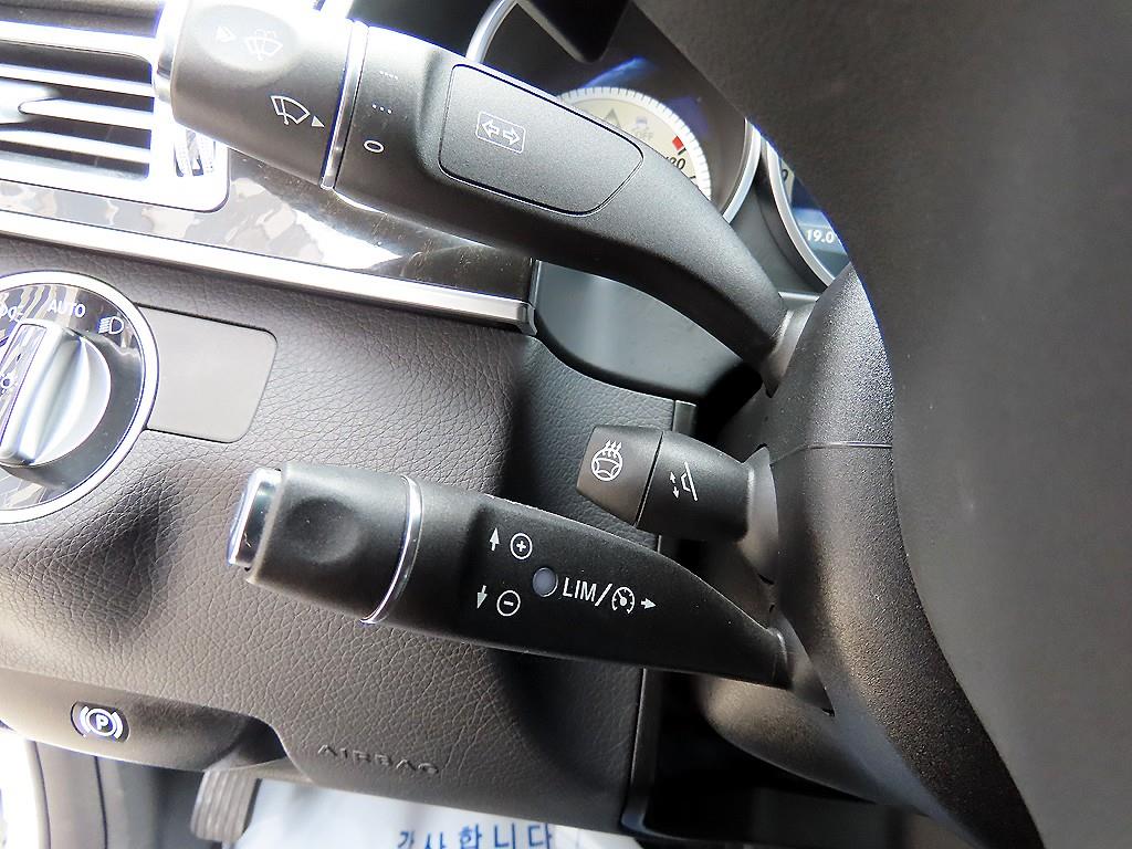 Mercedes Benz E class - Vista 12