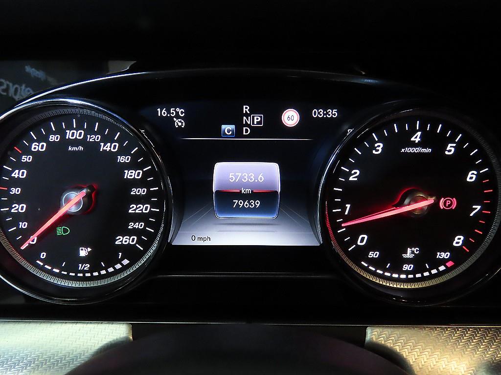 Mercedes Benz E class - Vista 9