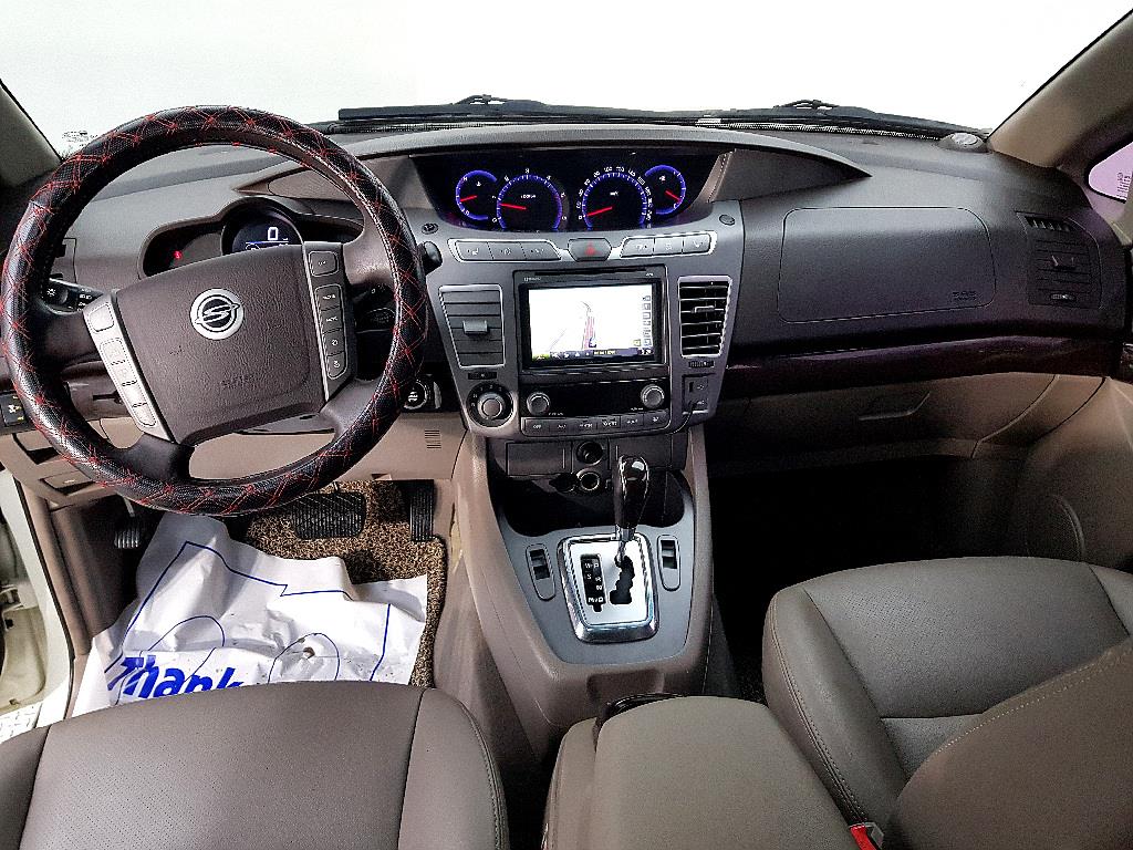 Ssangyong Korando - Vista 5