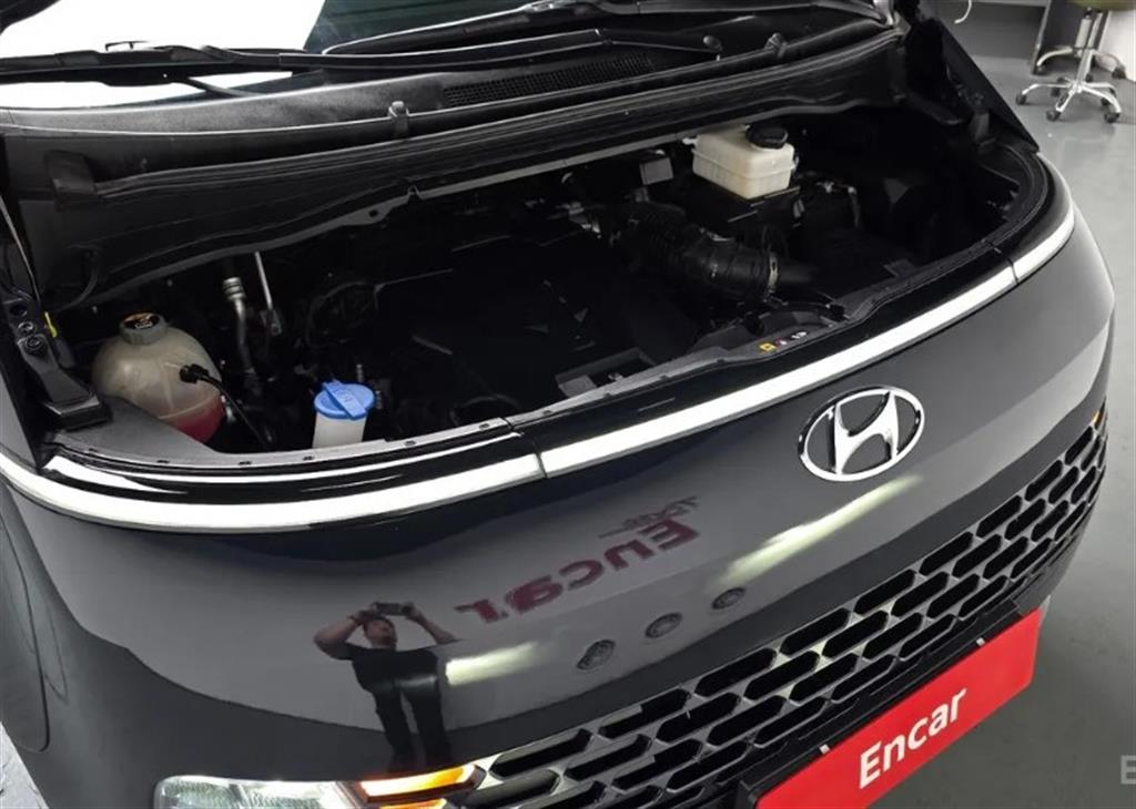 HYUNDAI Staria - Vista 6