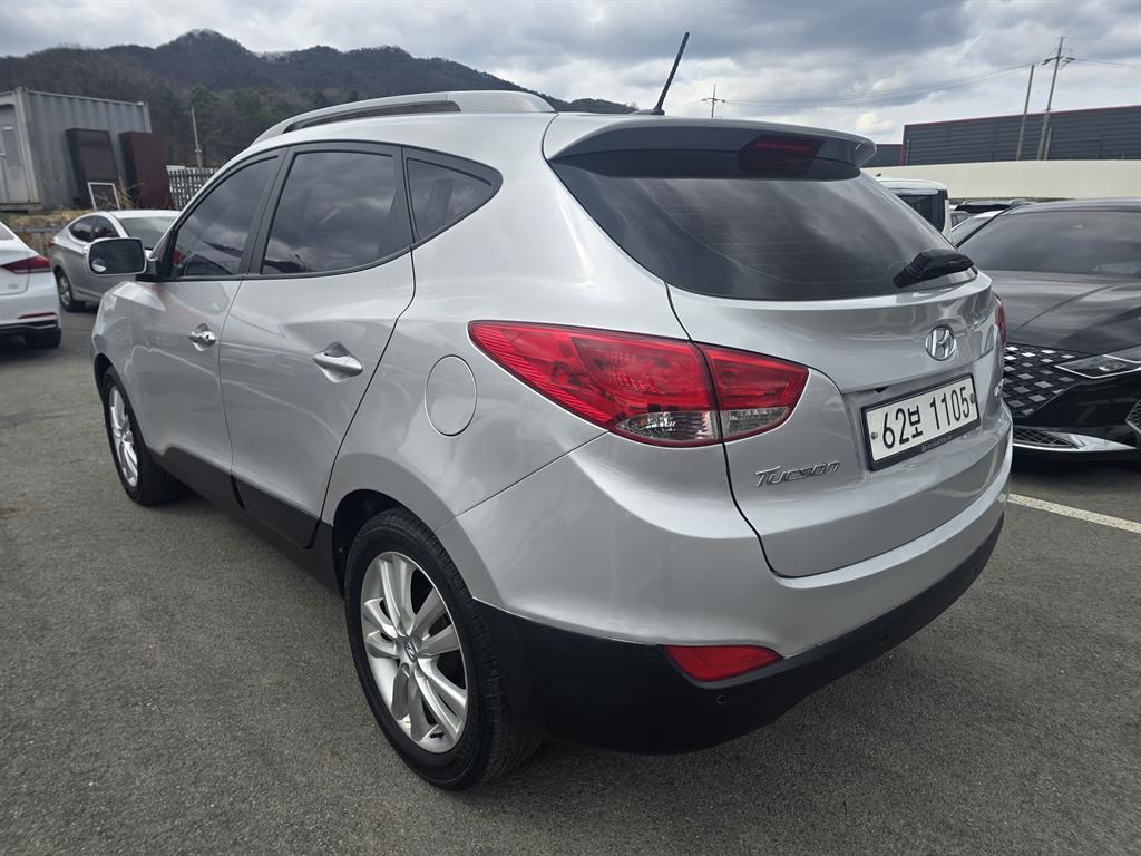 HYUNDAI Tucson - Vista 4