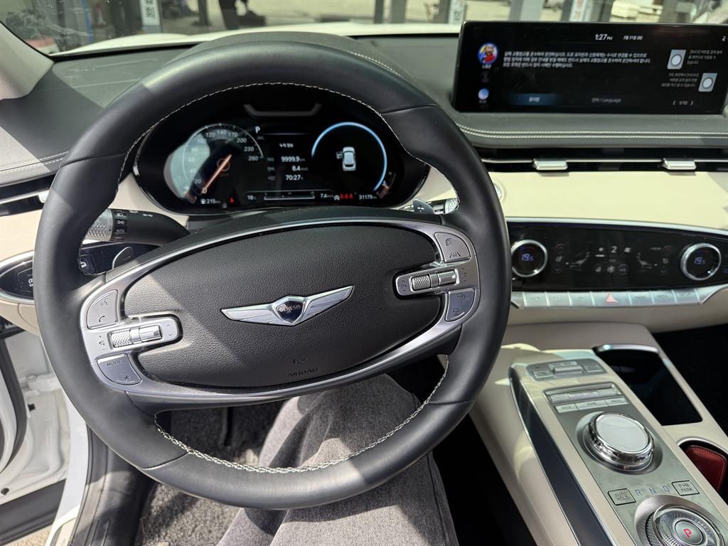 Genesis GV70 - Vista 9