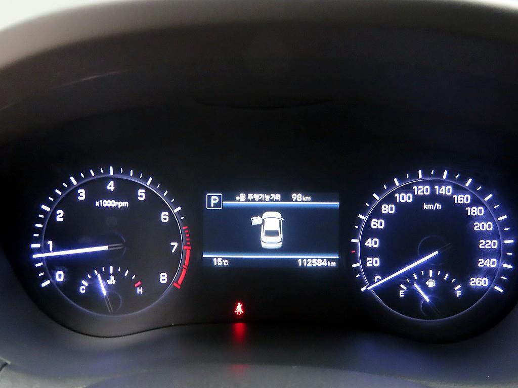 Genesis G80 - Vista 8