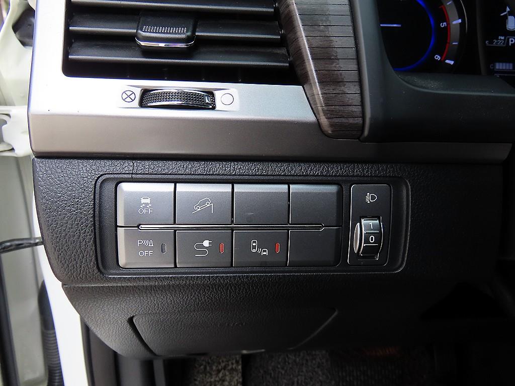 Ssangyong Rexton - Vista 12