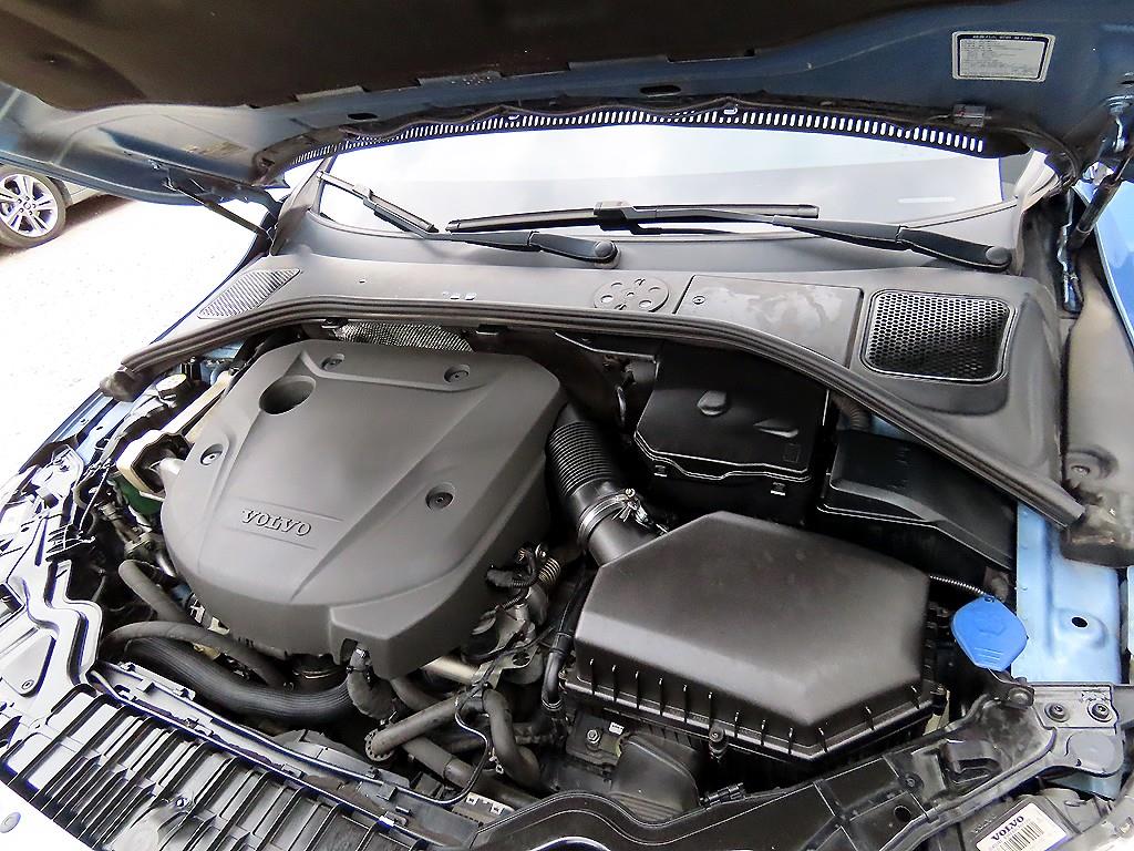 Volvo V60 2016 Azul - Importación desde Corea - HF Imports Iquique - Foto 19