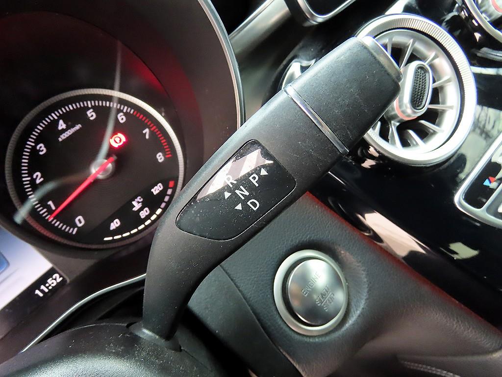 Mercedes Benz GLC Class - Vista 10