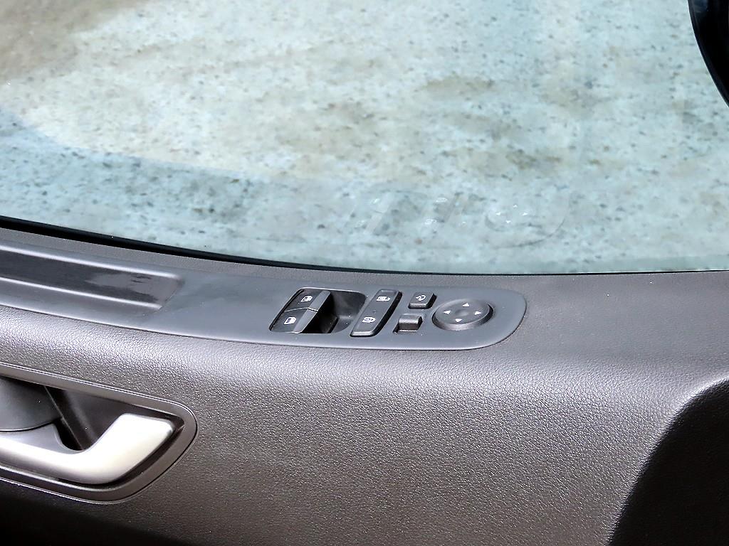 HYUNDAI Staria - Vista 11