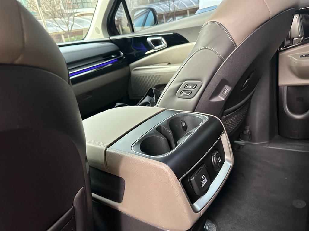 KIA Carnival - Vista 10