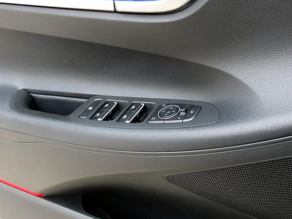 HYUNDAI Grandeur - Vista 11