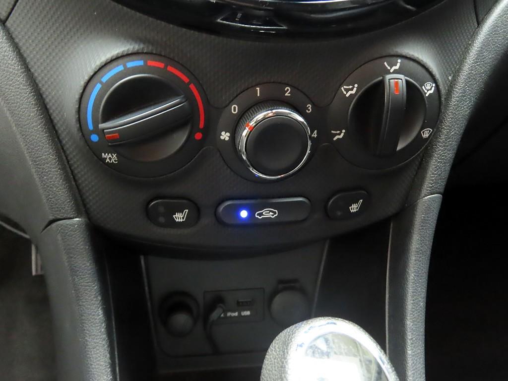 HYUNDAI Accent - Vista 10