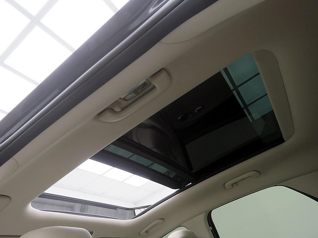 Genesis GV70 - Vista 10