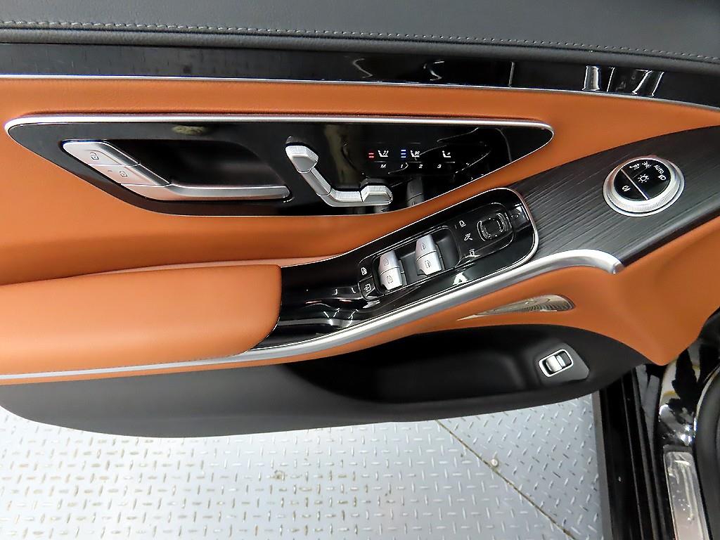 Mercedes Benz S Class - Vista 11