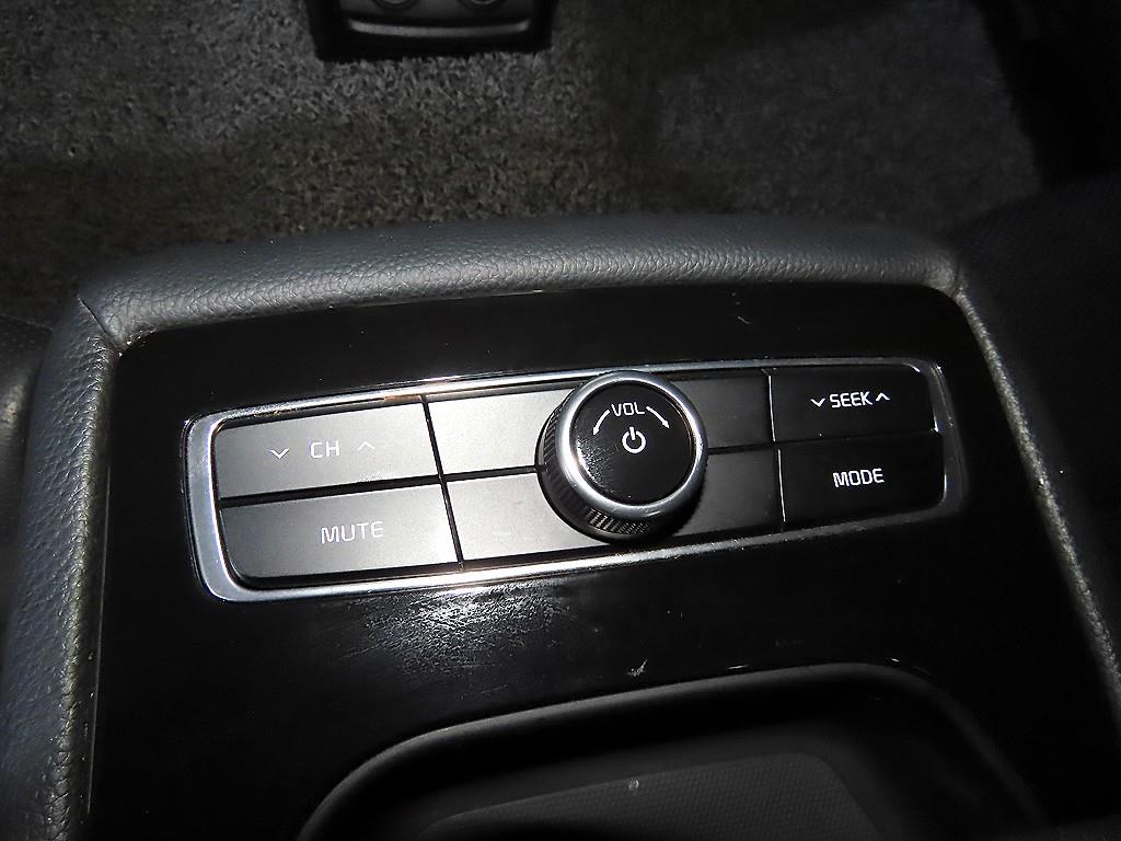 KIA K7 2017 Negro - Importación desde Corea - HF Imports Iquique - Foto 16