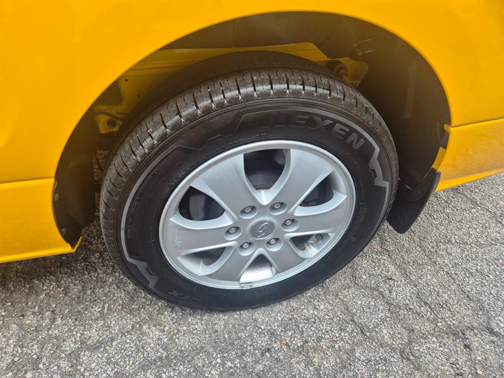 HYUNDAI Starex 2021 Amarillo - Importación desde Corea - HF Imports Iquique - Foto 20