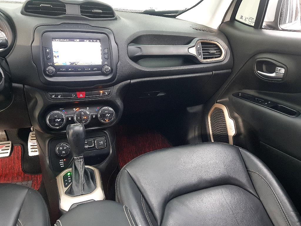 Jeep Renegade - Vista 9