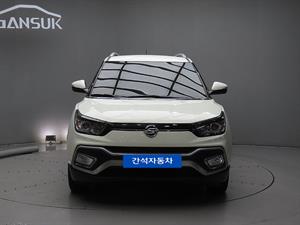 Ssangyong Tivoli - Vista 2