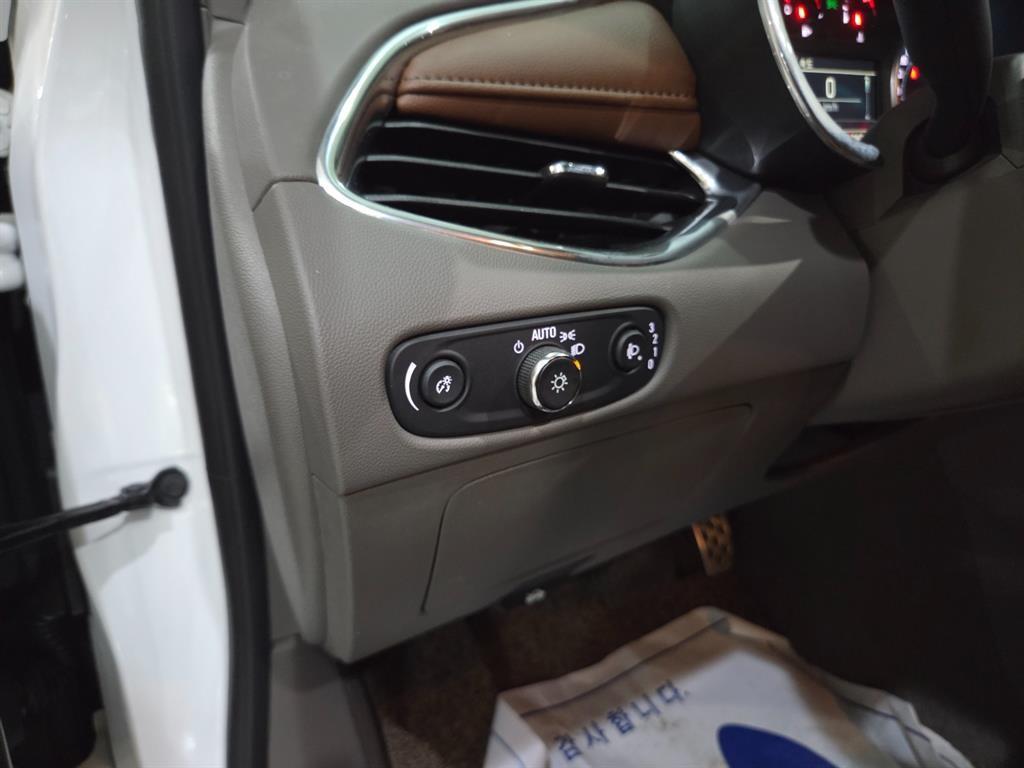 Chevrolet Malibu 2017 Blanco - Importación desde Corea - HF Imports Iquique - Foto 13