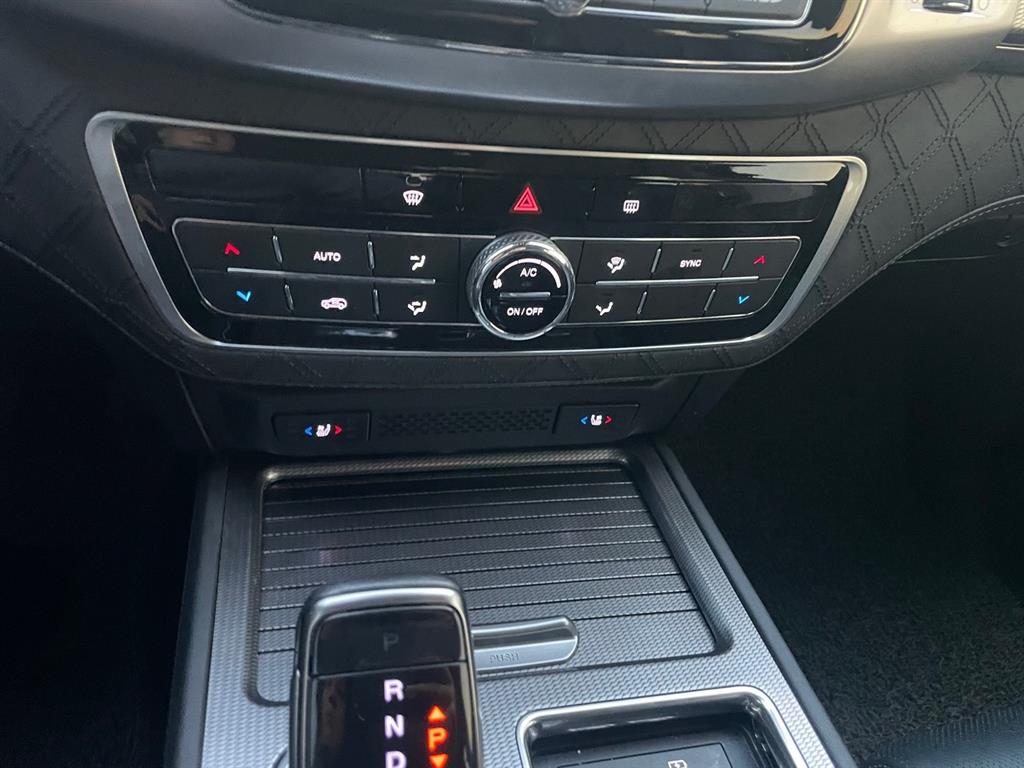 Ssangyong Rexton - Vista 12