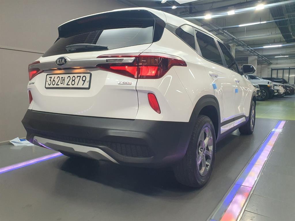 KIA Seltos - Vista 5