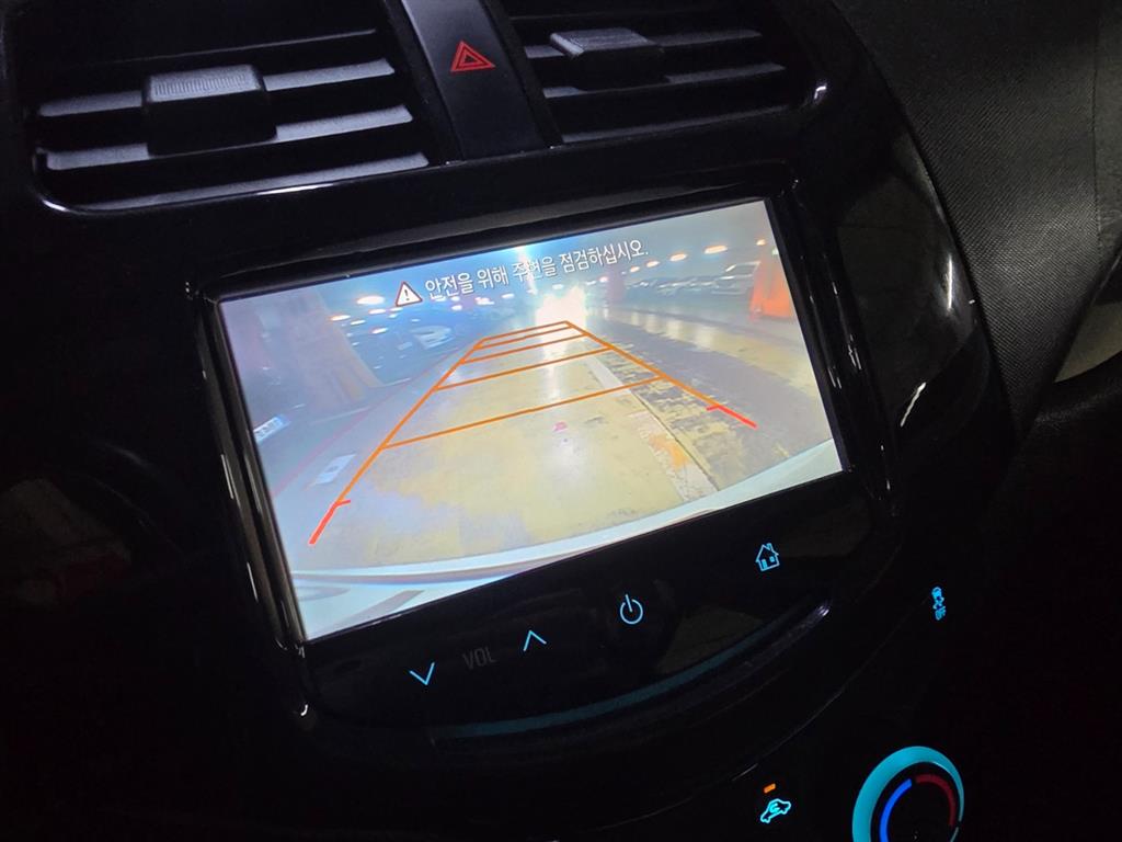 Chevrolet Spark - Vista 11