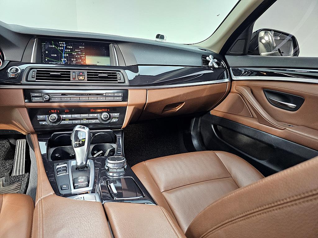 BMW 5 Series - Vista 10