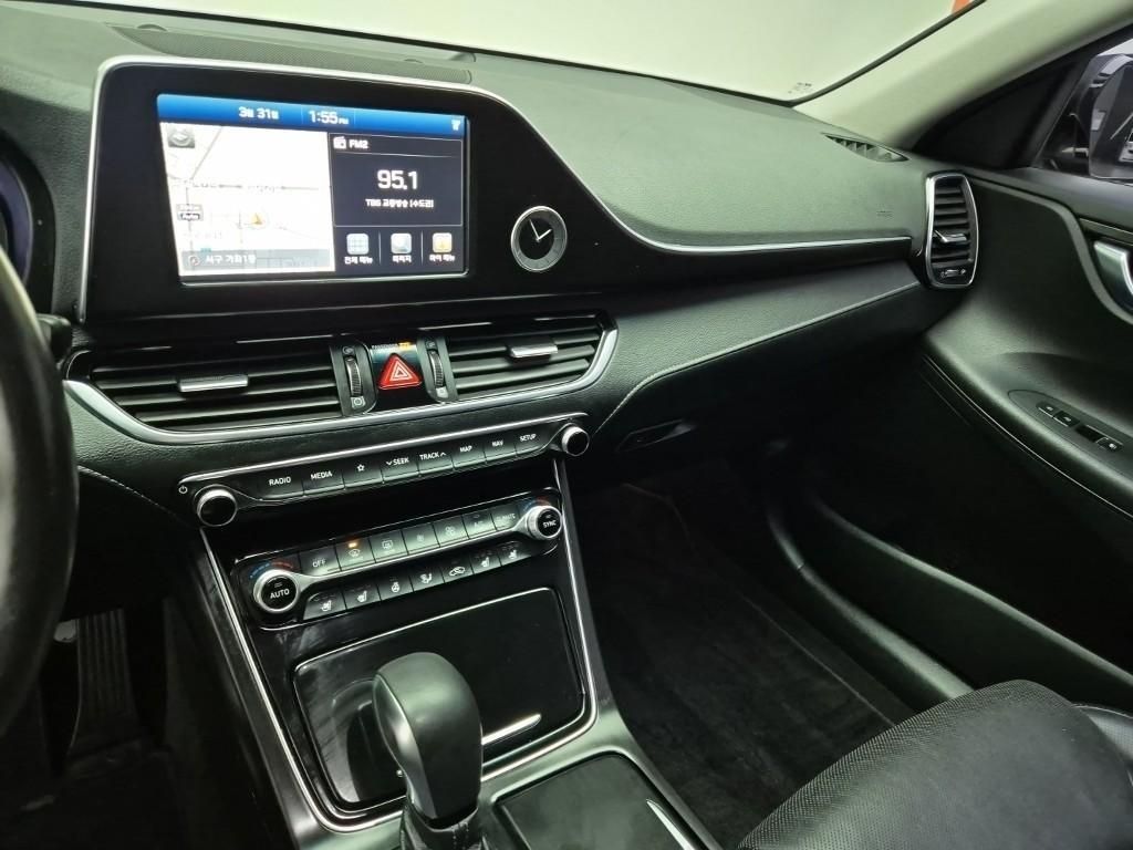 HYUNDAI Grandeur - Vista 10