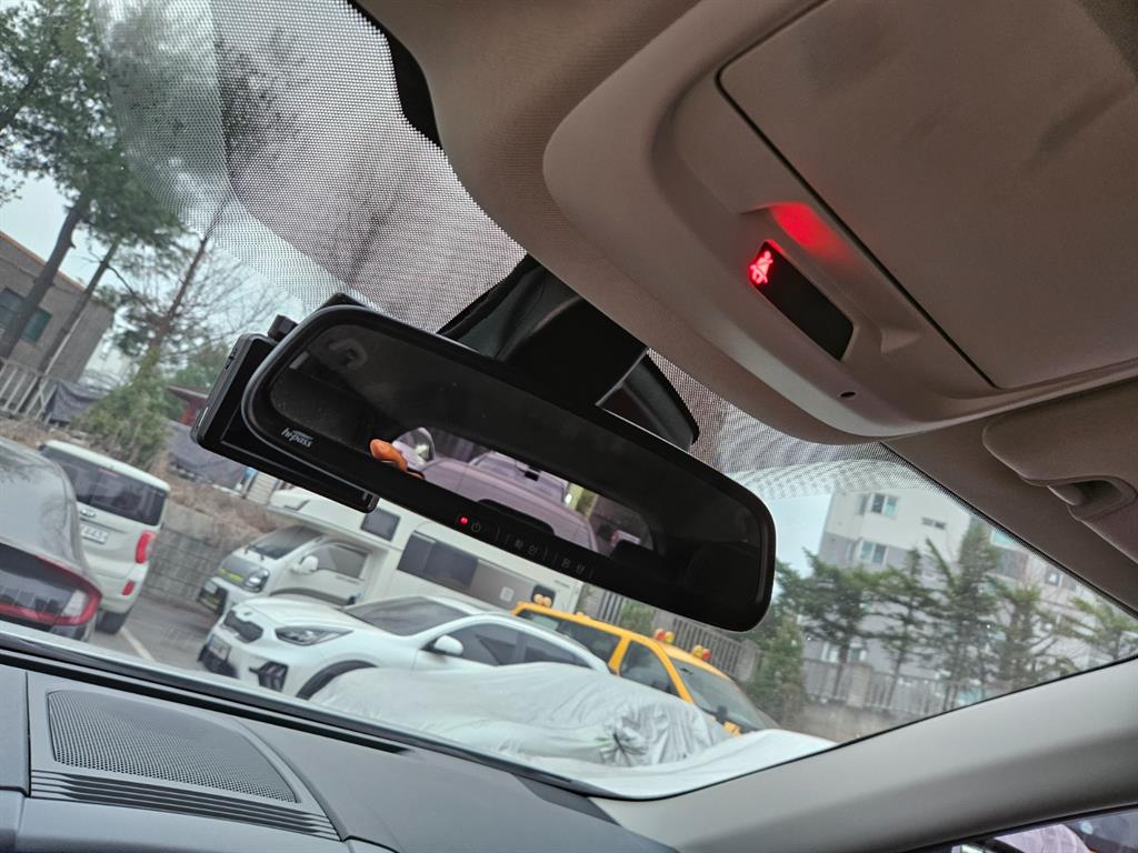 SAMSUNG QM6 - Vista 12