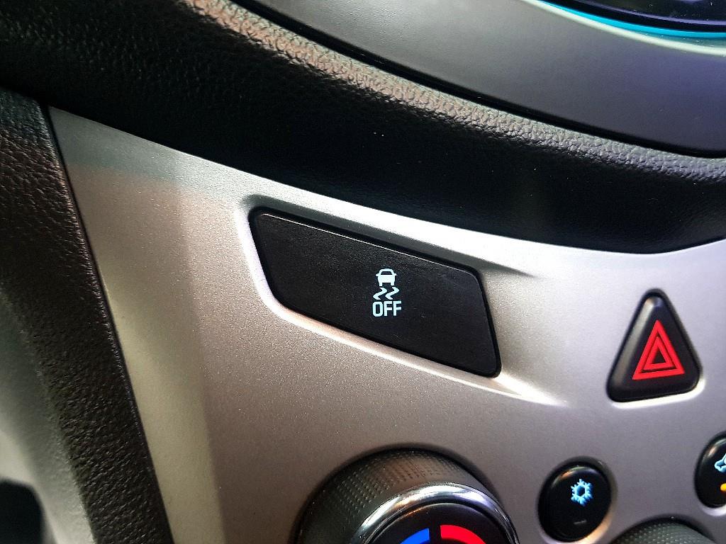 Chevrolet Trax 2013 Blanco - Importación desde Corea - HF Imports Iquique - Foto 15