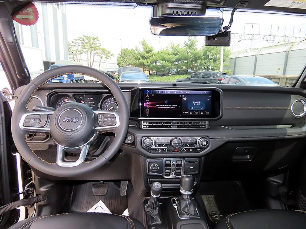 Jeep Wrangler - Vista 7