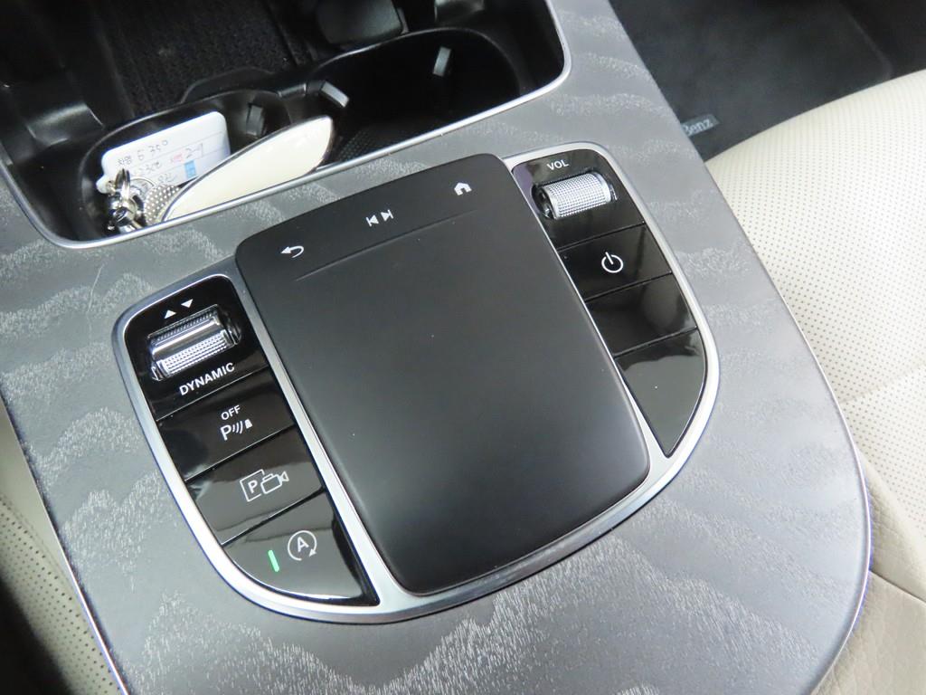 Mercedes Benz E class - Vista 12