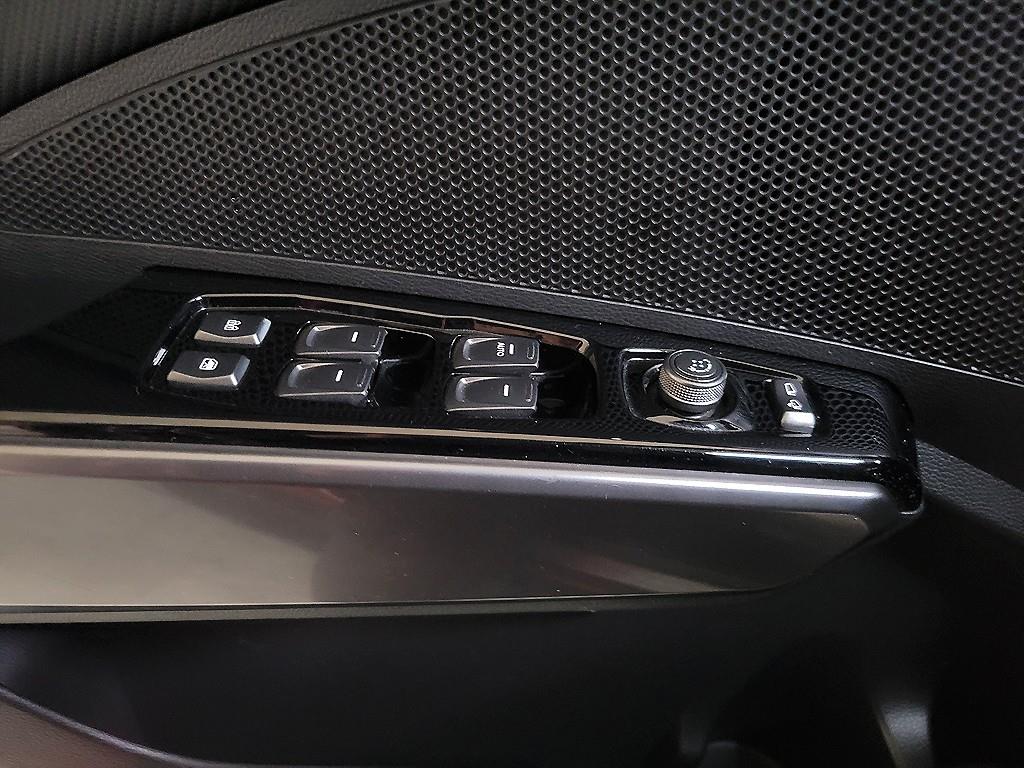 Ssangyong Tivoli 2020 Rojo - Importación desde Corea - HF Imports Iquique - Foto 13