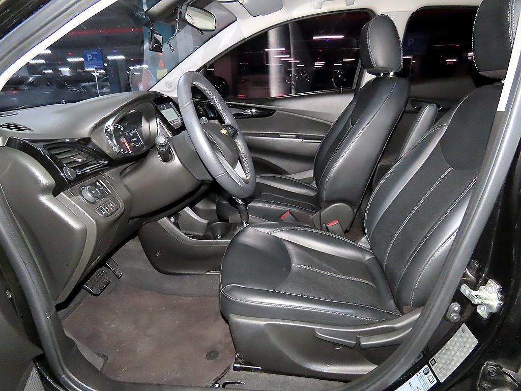 Chevrolet Spark - Vista 6