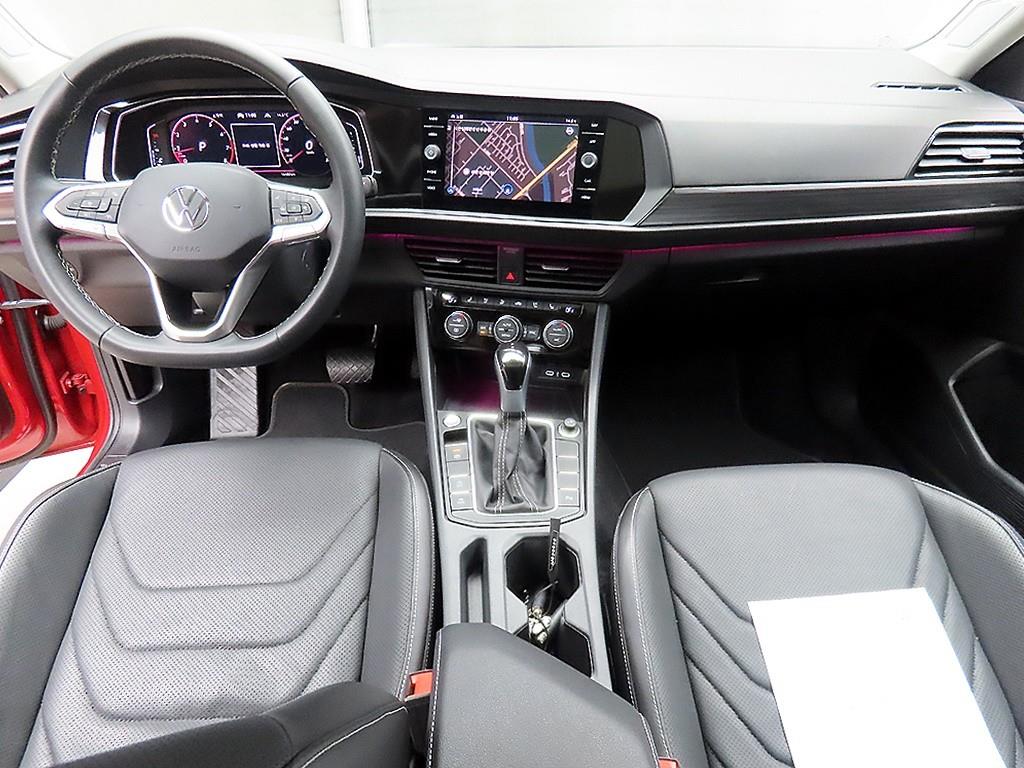 Volkswagen Jetta - Vista 7