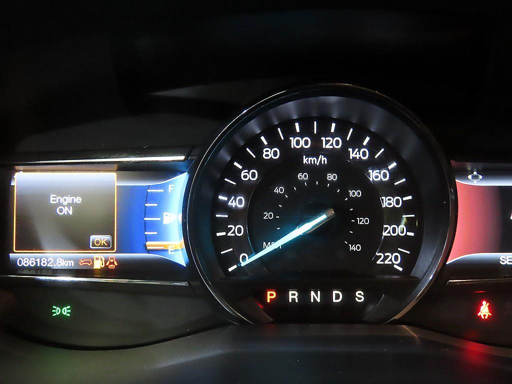 Ford Explorer - Vista 9