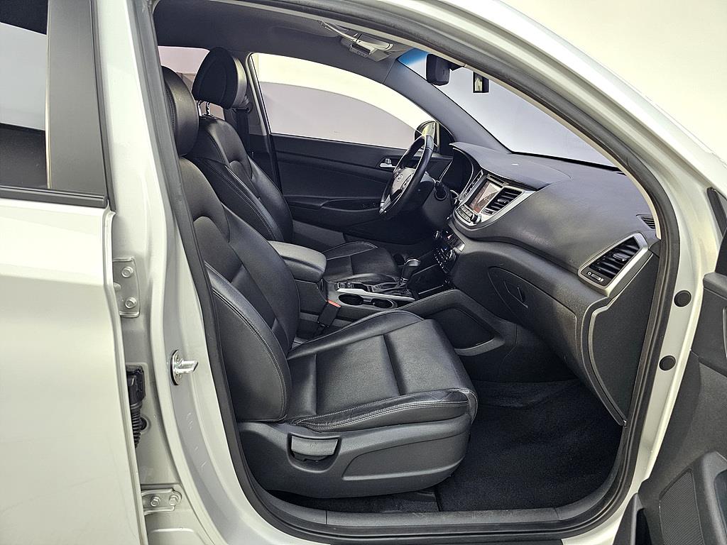 HYUNDAI Tucson - Vista 11