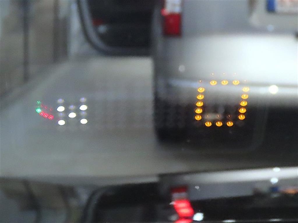 Chevrolet Captiva 2018 Negro - Importación desde Corea - HF Imports Iquique - Foto 13