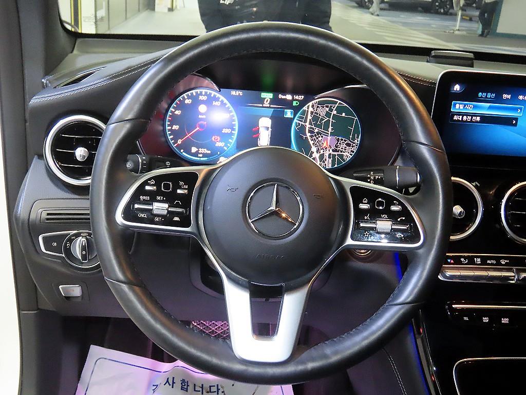 Mercedes Benz GLC Class - Vista 8