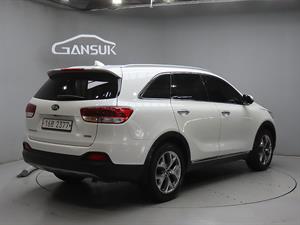 KIA Sorento - Vista 8