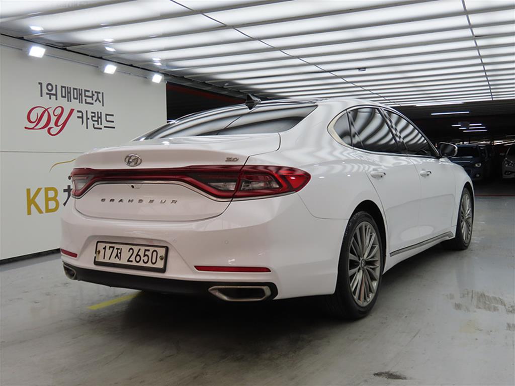 HYUNDAI Grandeur - Vista 4