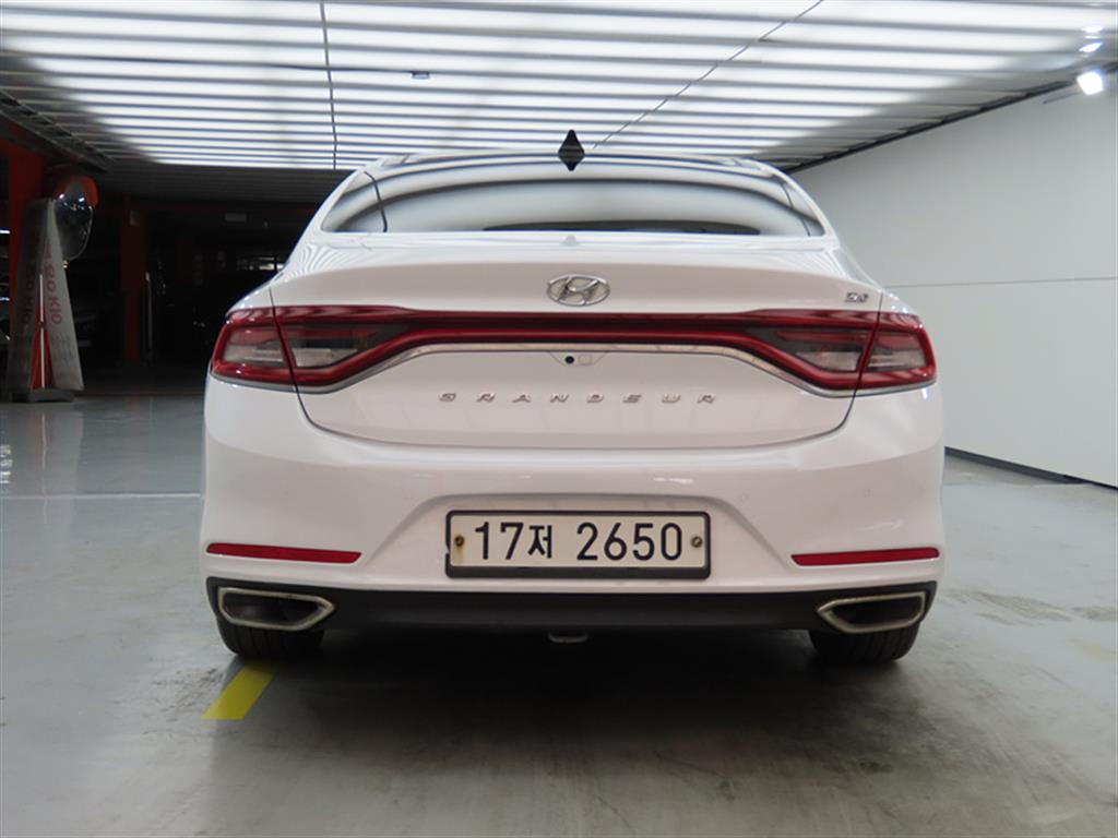 HYUNDAI Grandeur - Vista 3