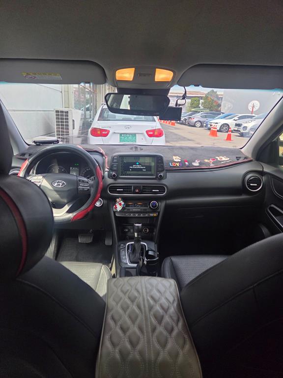 HYUNDAI Kona - Vista 6