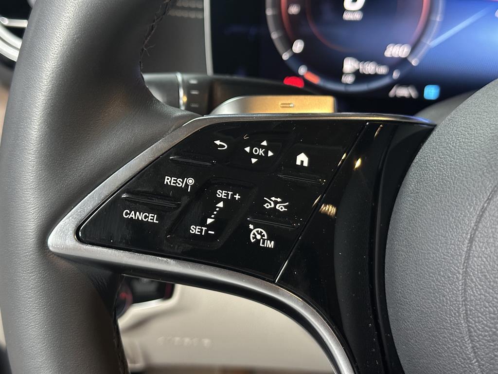 Mercedes Benz E class - Vista 10