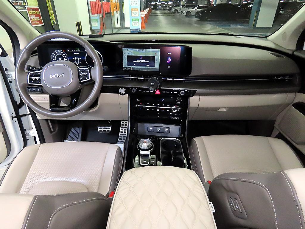 KIA Carnival - Vista 10